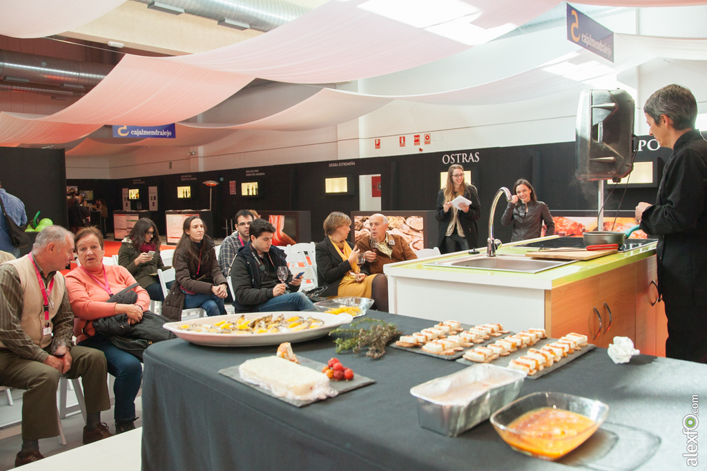 Show cooking " Cocina de Setúbal" - Iberovinac enoturismo 2015 - Almendralejo 28112015-IMG_8280