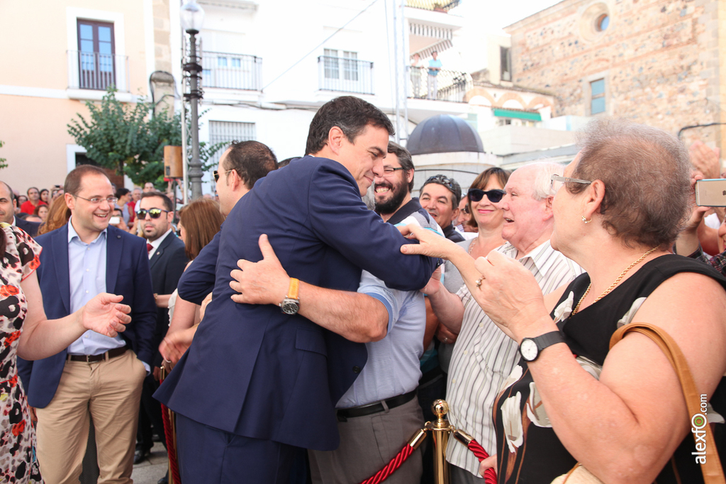 Pedro Sanchez PSOE  con Guillermo Fernández Vara - Presidente Junta Extremadura  2015-07-04-IMG_2223