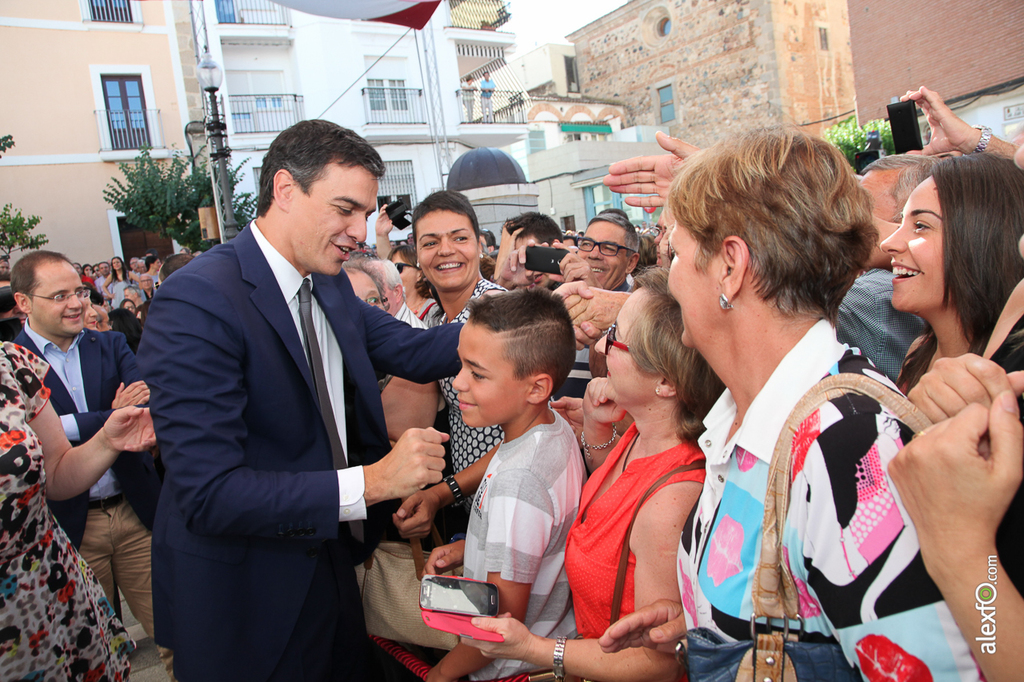 Pedro Sanchez PSOE  con Guillermo Fernández Vara - Presidente Junta Extremadura  2015-07-04-IMG_2228