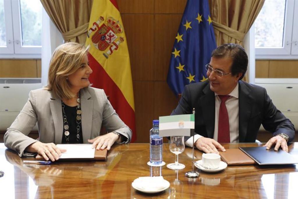 La Junta y el Ministerio de Empleo trabajarán de forma conjunta para desarrollar un Plan Especial de Empleo para Extremadura