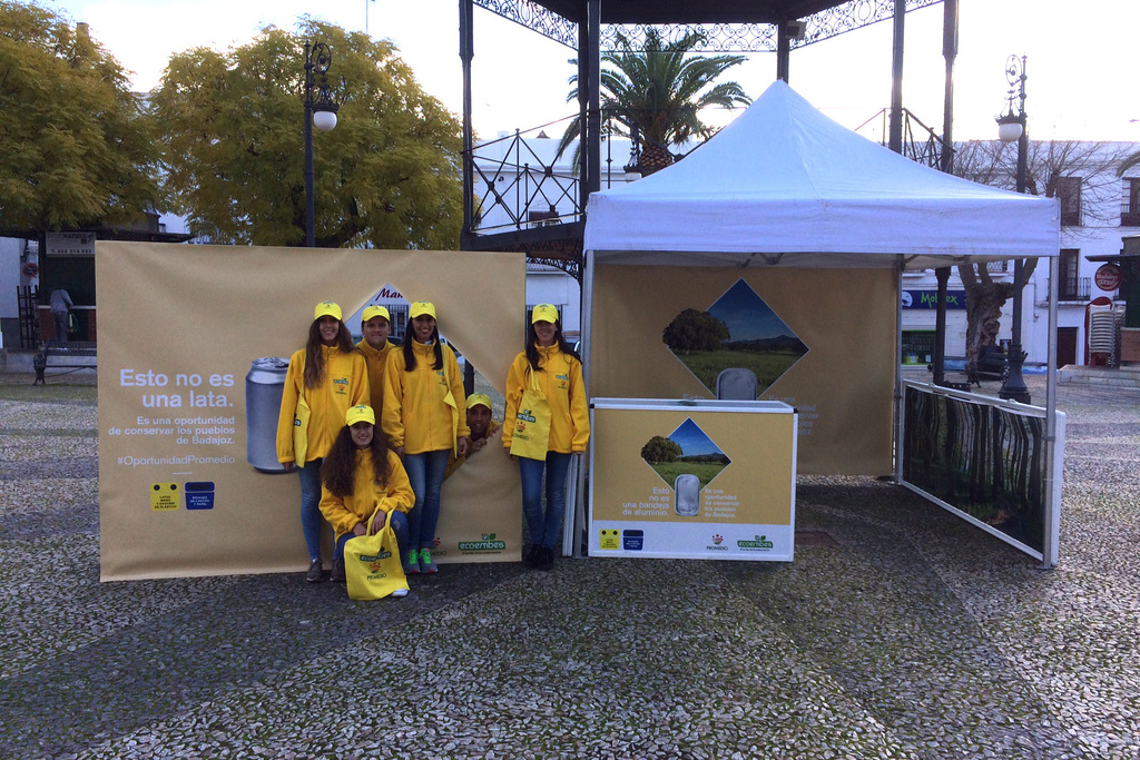 La campaña "Oportunidades" de PROMEDIO y Ecoembes llega a Zafra para concienciar sobre el reciclaje