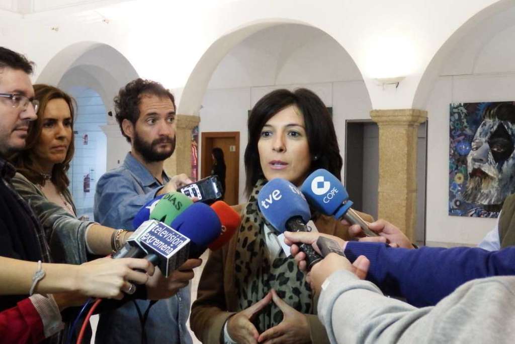 Esther Gutiérrez asegura que antes de julio se pondrán en marcha planes de empleo por valor de 80 millones de euros