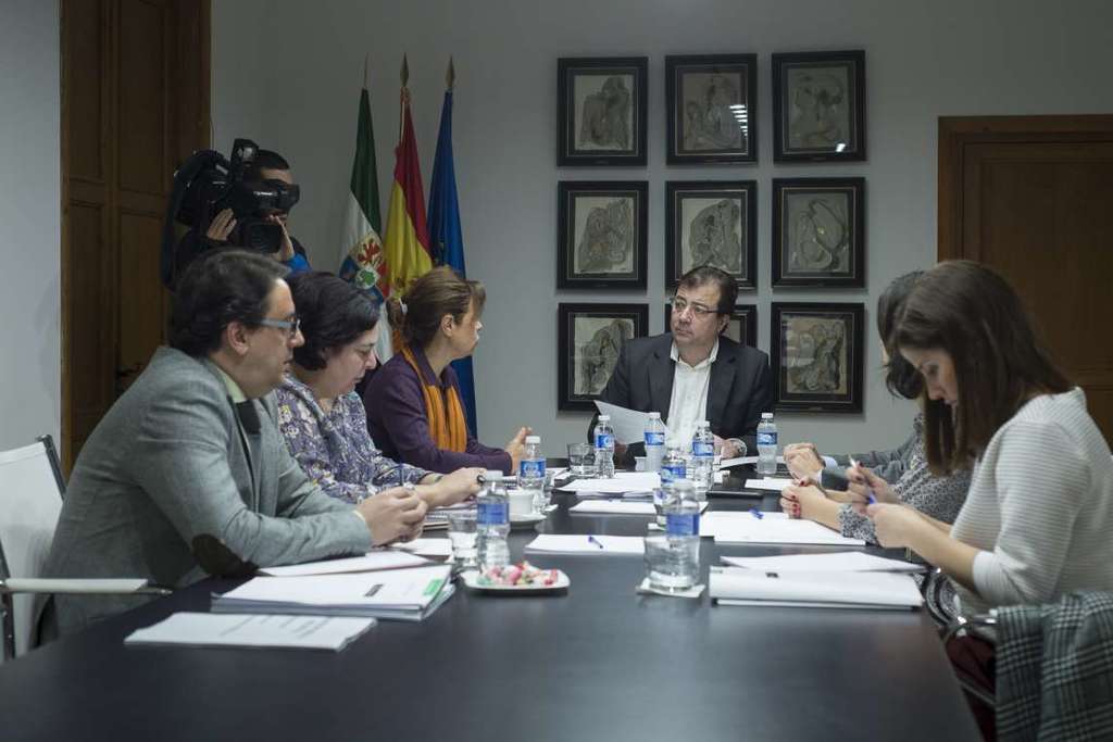 La Administración de la Comunidad Autónoma de Extremadura contará con unidades para velar por la igualdad entre mujeres y hombres