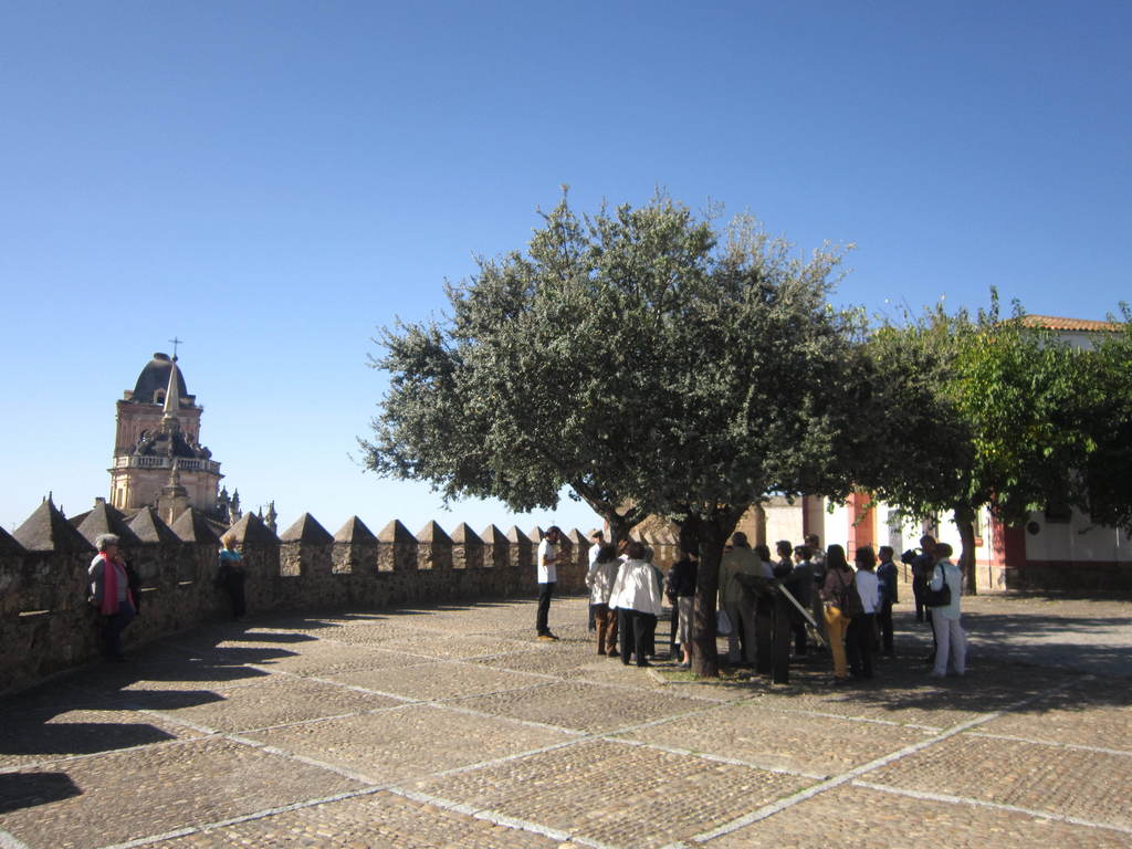 visitas guiadas en Jerez de los caballeros Grupo de la Universidad de Córdoba