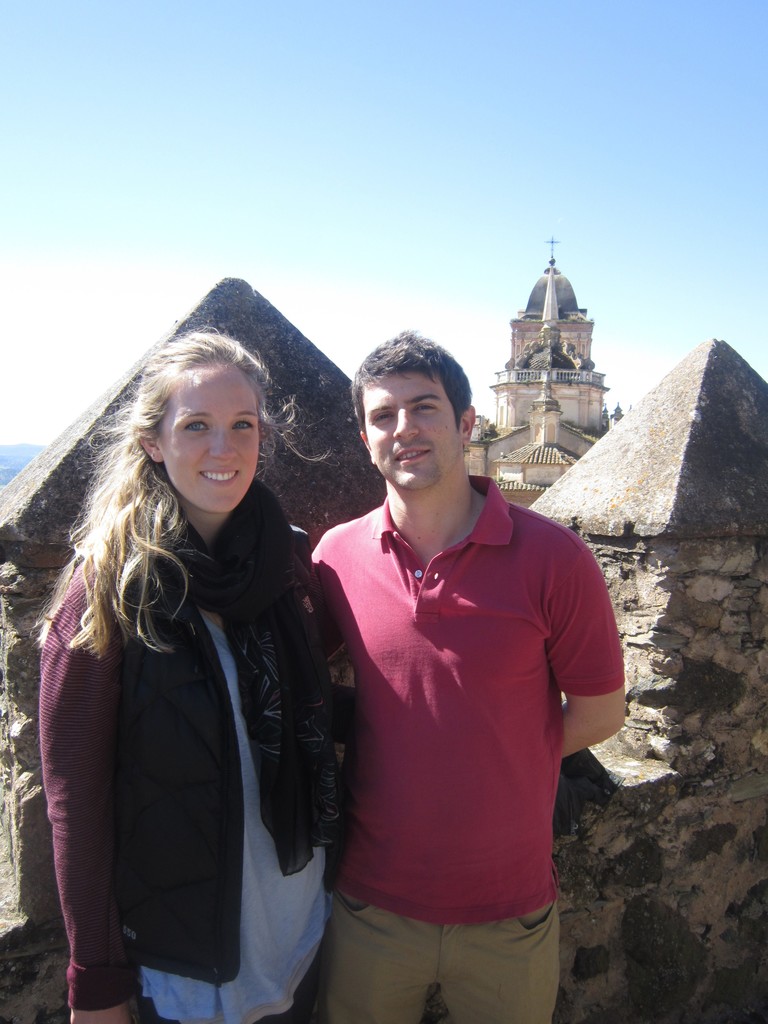 visitas guiadas en Jerez de los caballeros Pareja en la Alcazaba