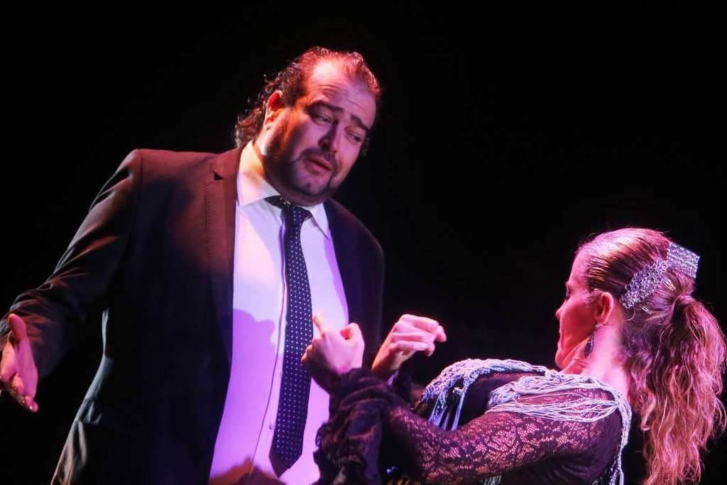 El cantaor Miguel de Tena cierra con éxito la participación extremeña en el XXVI Festival de Flamenco de Nîmes
