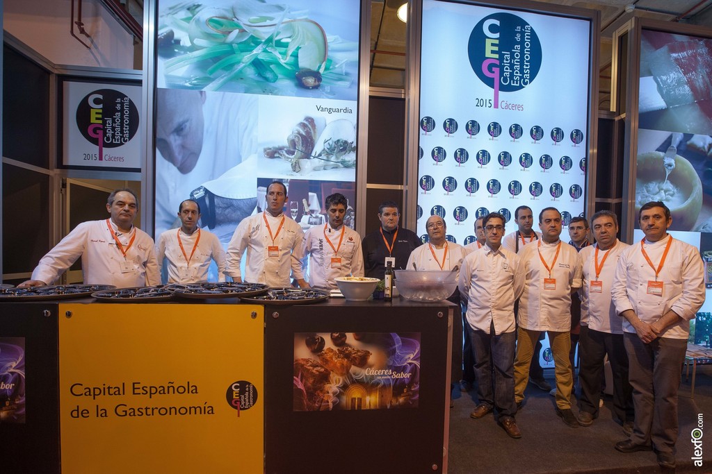 Degustaciones en el stand de Cáceres Capital Gastronómica - Fitur 2015 IMG_6991