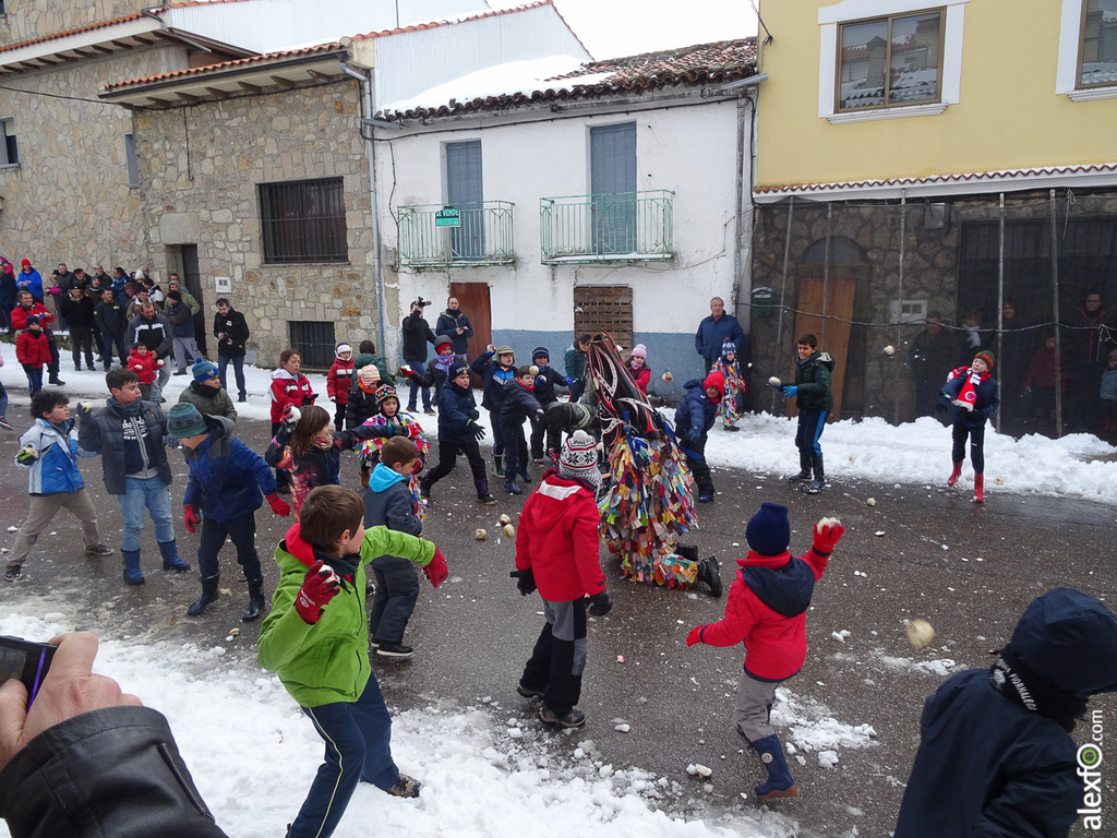 Jarramplas 2015 Piornal - Cáceres: Salida del Jarramplas para niños 18012015-DSC08486