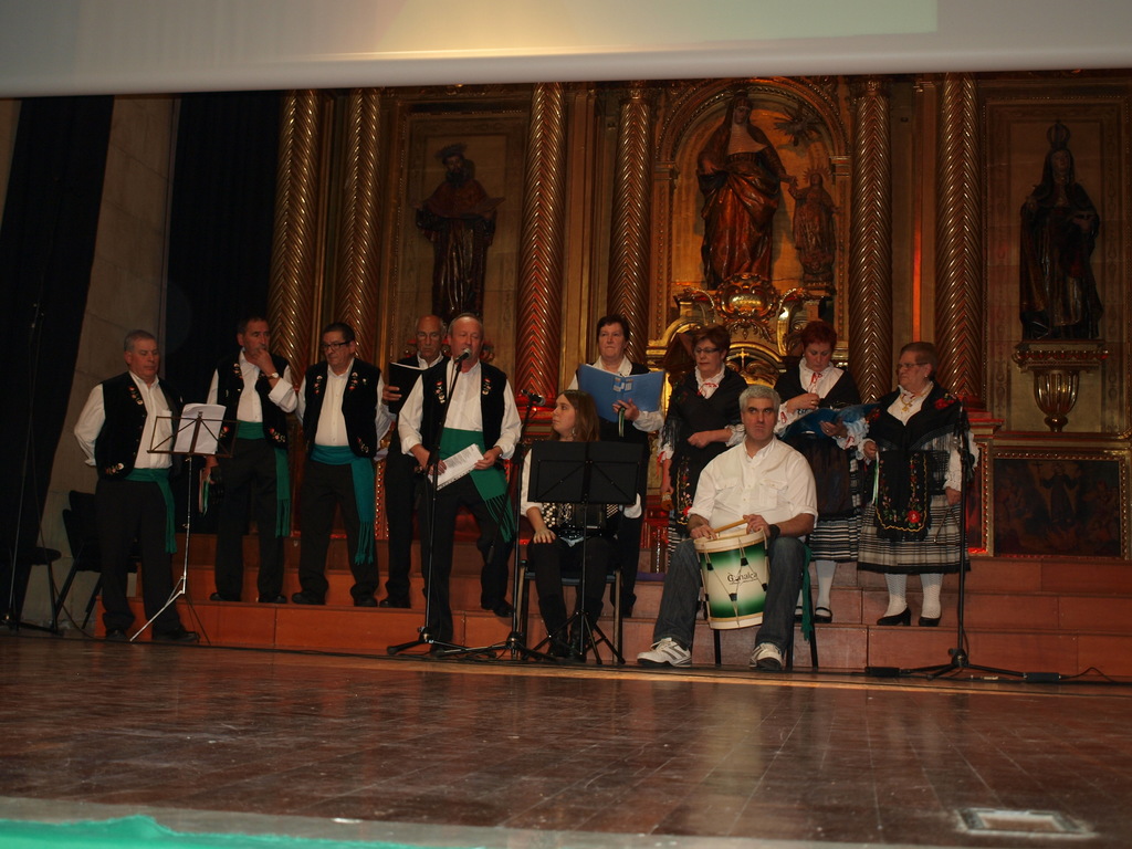 XXIII FESITIVAL DE VILLANCICOS Y DANZAS EXTREMEÑAS (29/11/2014, Oñati, Gipuzkoa) PB294154