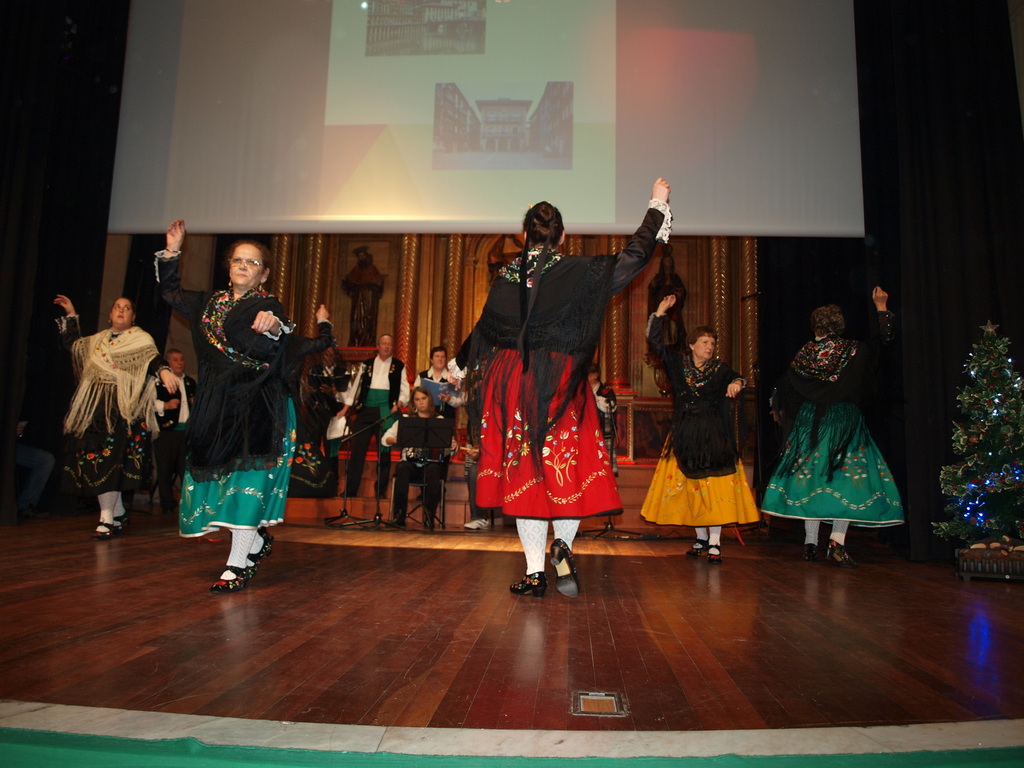 XXIII FESITIVAL DE VILLANCICOS Y DANZAS EXTREMEÑAS (29/11/2014, Oñati, Gipuzkoa) PB294184