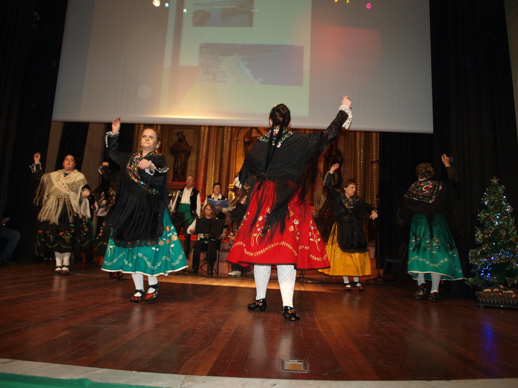 XXIII FESITIVAL DE VILLANCICOS Y DANZAS EXTREMEÑAS (29/11/2014, Oñati, Gipuzkoa) PB294186