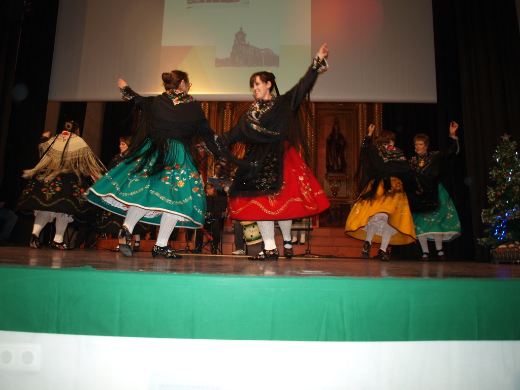 XXIII FESITIVAL DE VILLANCICOS Y DANZAS EXTREMEÑAS (29/11/2014, Oñati, Gipuzkoa) PB294188
