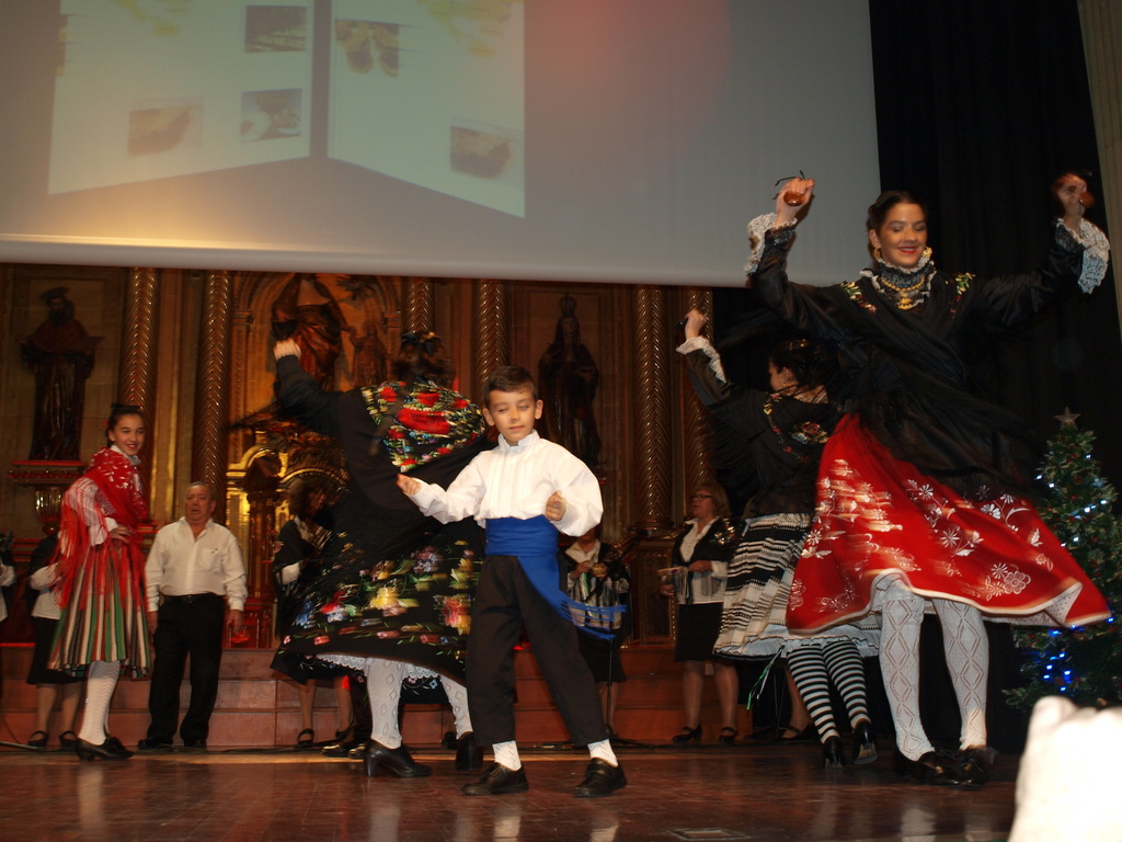 XXIII FESITIVAL DE VILLANCICOS Y DANZAS EXTREMEÑAS (29/11/2014, Oñati, Gipuzkoa) PB294202