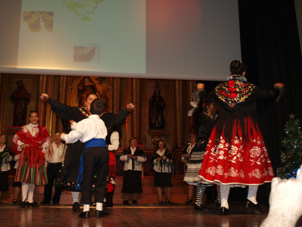 XXIII FESITIVAL DE VILLANCICOS Y DANZAS EXTREMEÑAS (29/11/2014, Oñati, Gipuzkoa) PB294203