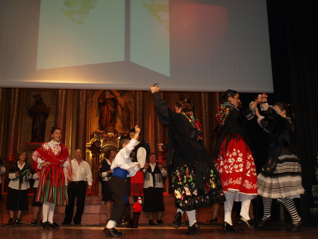 XXIII FESITIVAL DE VILLANCICOS Y DANZAS EXTREMEÑAS (29/11/2014, Oñati, Gipuzkoa) PB294204