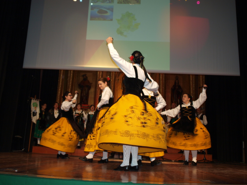 XXIII FESITIVAL DE VILLANCICOS Y DANZAS EXTREMEÑAS (29/11/2014, Oñati, Gipuzkoa) PB294221