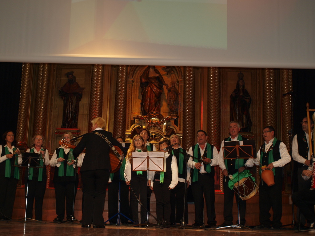 XXIII FESITIVAL DE VILLANCICOS Y DANZAS EXTREMEÑAS (29/11/2014, Oñati, Gipuzkoa) PB294233