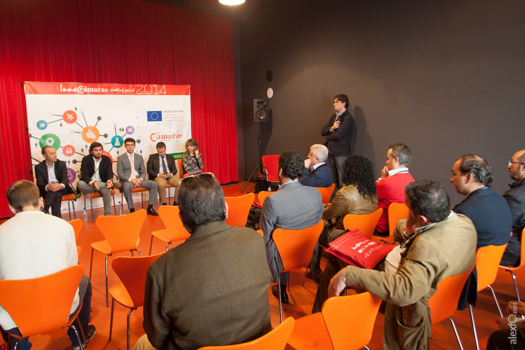 5 x 5 talleres innovación - Congreso InnoCámaras Meeting Point 2014 Extremadura _44X0695