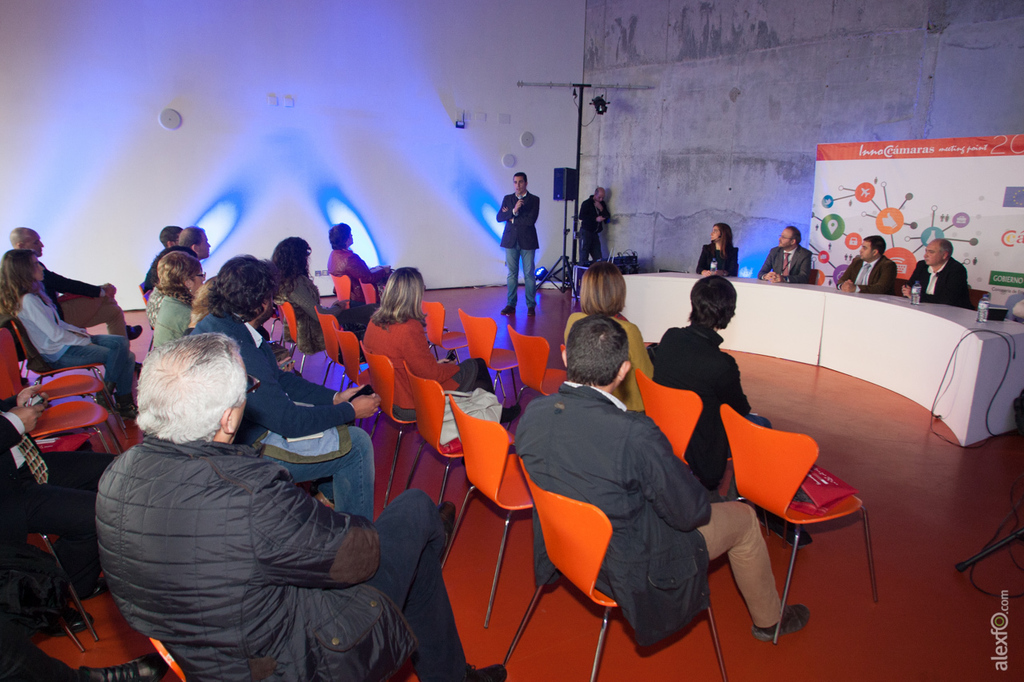 5 x 5 talleres innovación - Congreso InnoCámaras Meeting Point 2014 Extremadura _44X0705