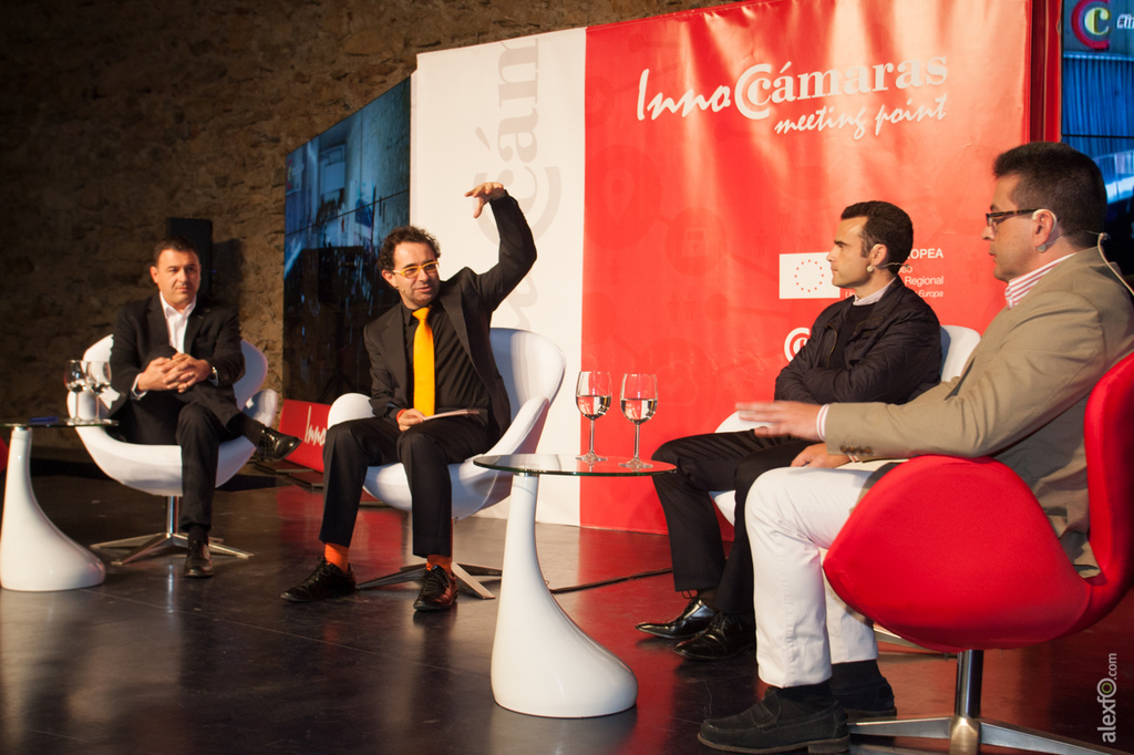 Casos de éxito en empresas innovadoras - Congreso InnoCámaras Meeting Point 2014 Extremadura _44X0546