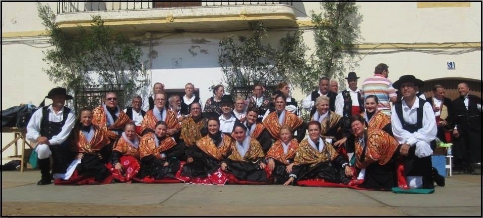 Grupo  de Coros y Danzas Jaral. Casa Extremadura Fuenlabrada 10702186_316232438567012_2887195271688461153_n