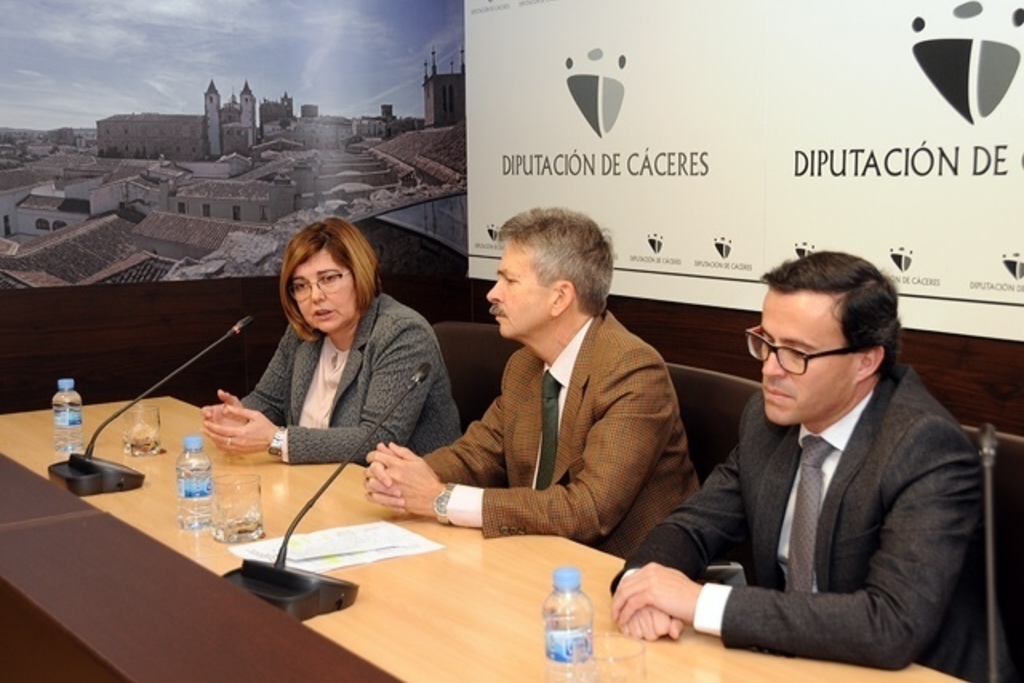 La Junta de Extremadura y las Diputaciones ponen en marcha el Plan PIEM para localidades menores de 20.000 habitantes, dotado con 2,5 millones