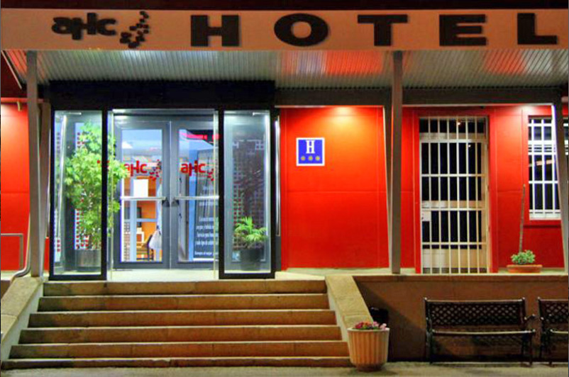 AHC Hoteles   LOW COST CACERES 746