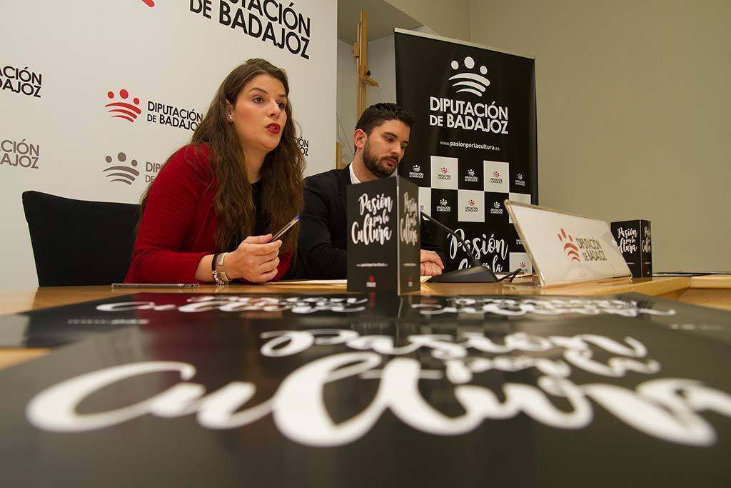 La Diputación de Badajoz invertirá este año 32.000 euros en la promoción y difusión del folklore