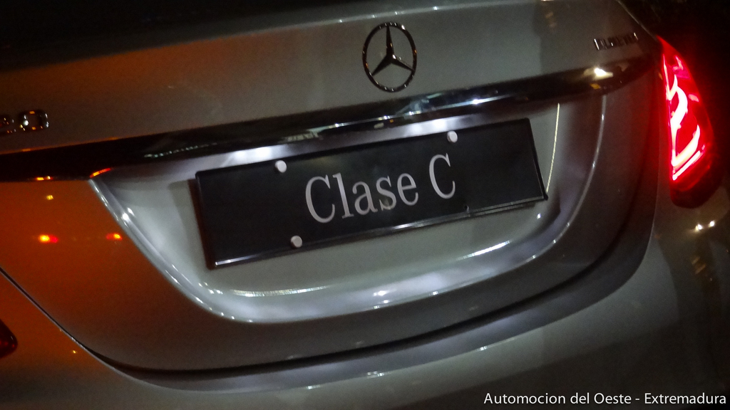 Presentación nuevos modelos Mercedes Benz de Automoción del Oeste: GLA y Clase C - Badajoz Presentación nuevos modelos Mercedes Benz de Automoción del Oeste: GLA y Clase C - Badajoz - DSC05973