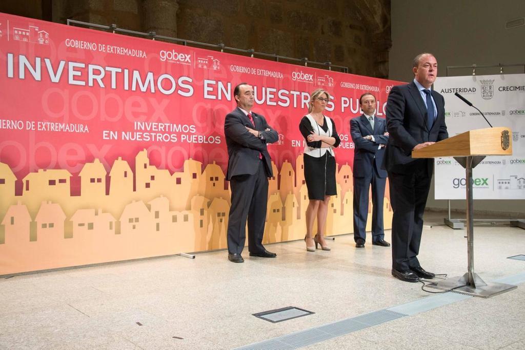 Gobex Convenio con Diputaciones El presidente del Gobierno de Extremadura, José Antonio Monago, firma un convenio con las Diputaciones provinciales de Cáceres y