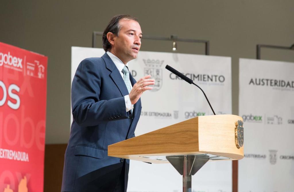Gobex Convenio con Diputaciones El presidente del Gobierno de Extremadura, José Antonio Monago, firma un convenio con las Diputaciones provinciales de Cáceres y