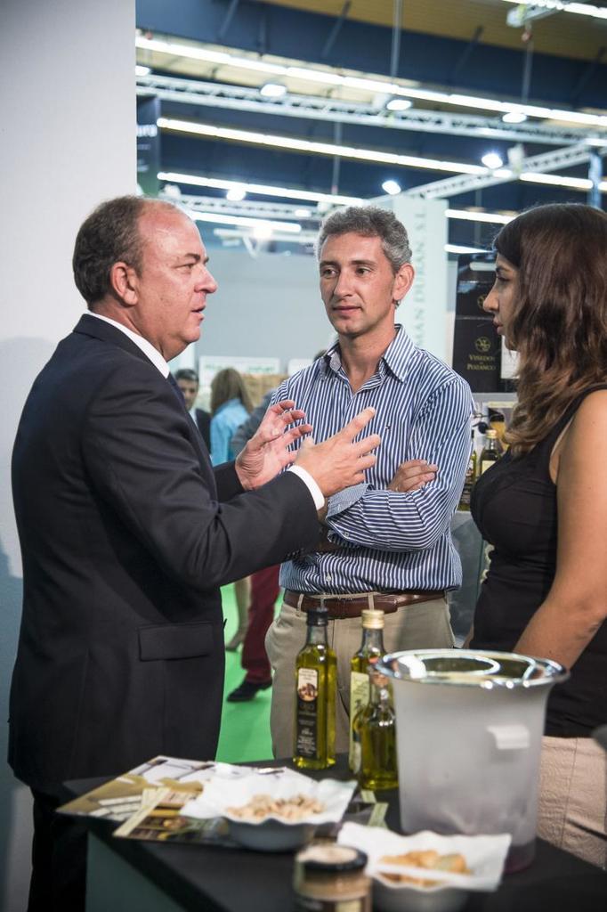 2013/09/24 Inauguración de la XXV FIAL El presidente del Gobierno de Extremadura, José Antonio Monago, inaugura la XXV Feria Internacional de la Alimentación (FIAL). T