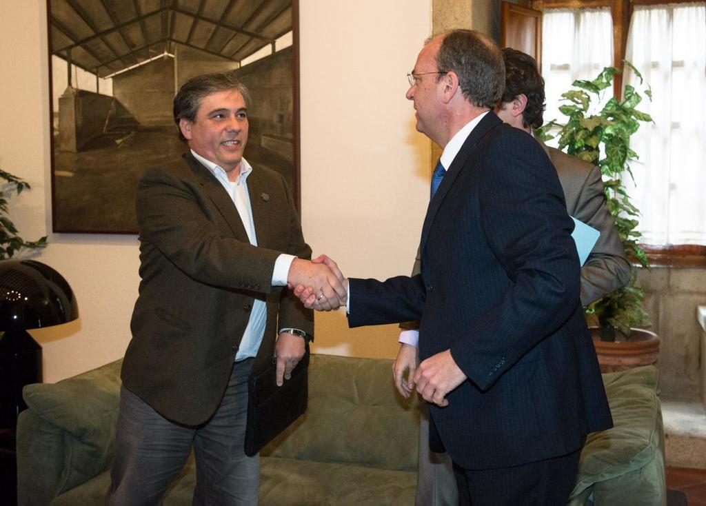 Gobex Reunión con los partidos minorita. El presidente del Gobierno de Extremadura, José Antonio Monago, se reúne con representantes de partidos políticos minoritarios c