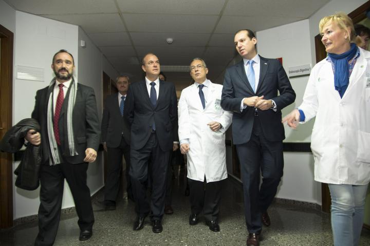 Gobex Visita al Hospital de Llerena El presidente del Gobierno de Extremadura, José Antonio Monago, visita las nuevas instalaciones del Hospital de Llerena.
