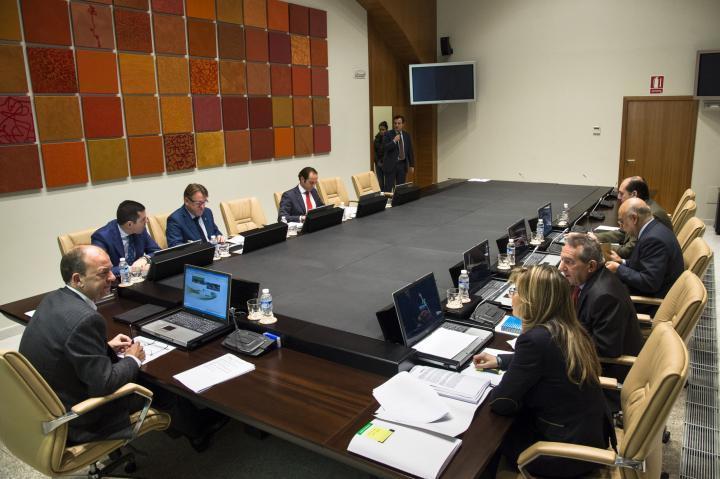Gobex Consejo de Gobierno del 18/12/2012 El Consejo de Gobierno reunido en sesión ordinaria para estudiar asuntos de interés general para la Comunidad Autónoma.
