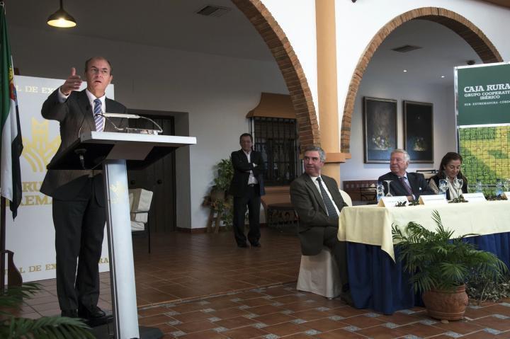 Gobex Entrega de los Premios "Espiga" El presidente del Gobierno de Extremadura, José Antonio Monago, asiste al acto de entrega de los Premios ‘Espiga’ del XIII Concu