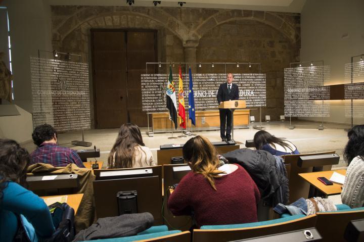 Gobex Rueda prensa Monago 03/12/12 El Presidente del Gobierno de Extremadura, José Antonio Monago, comparece ante la prensa para explicar con detalle la posición d