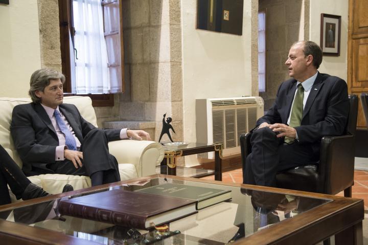Gobex Reunión con Presidente de la CEX El presidente del Gobierno de Extremadura, José Antonio Monago, se reúne con el presidente de la Corporación Empresarial de Extr