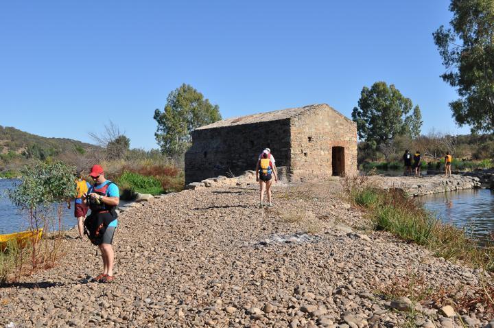 Descenso Alqueva- Aventuras acuáticas  Alqueva, parque temático natural - Descenso en Kayak - Aventuras acuáticas Alqueva- Badajoz