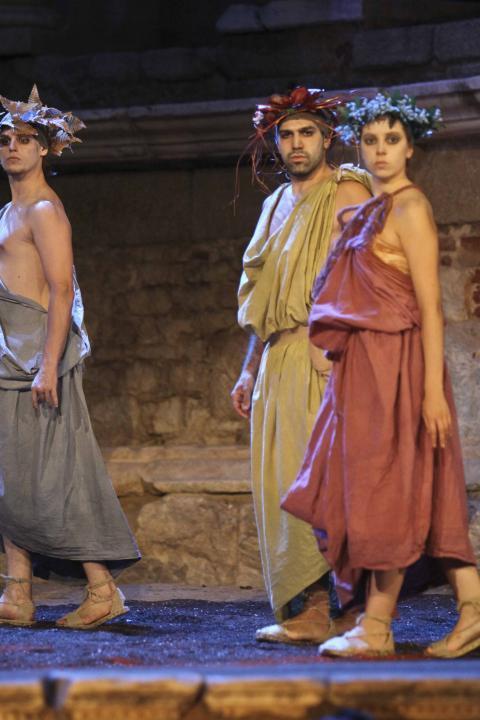 AYAX. TEATRO ROMANO MERIDA 2012 Llendo hacia la Diosa Atenea