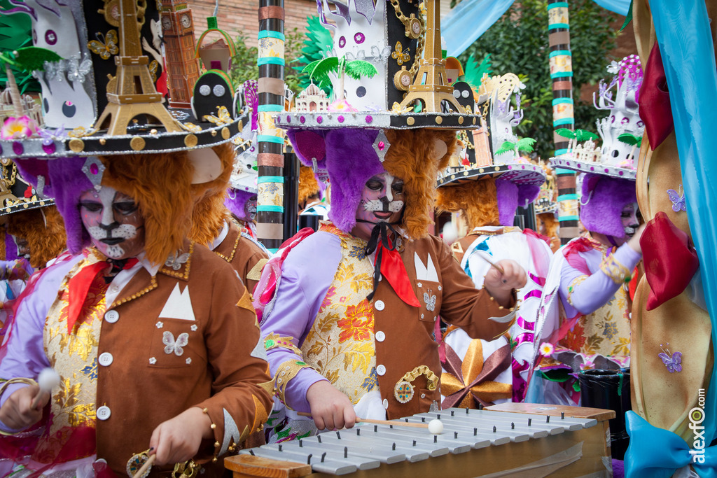 comparsa La Fussion desfile de comparsas carnaval de Badajoz 12