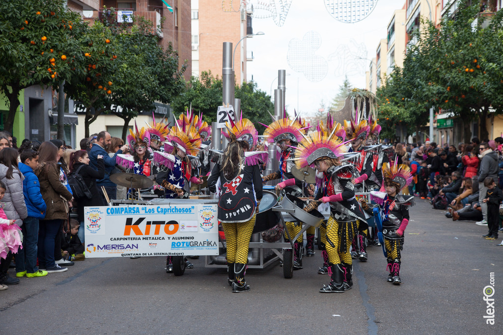 comparsa Los Caprichosos en los 80 con sigue, sigue Sputnik desfile de comparsas carnaval de Badajoz 9