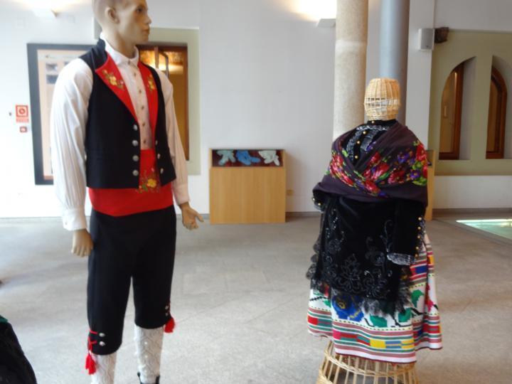 Exposición de trajes regionales de Extre Exposición de trajes Regionales de Extremadura en Plasencia