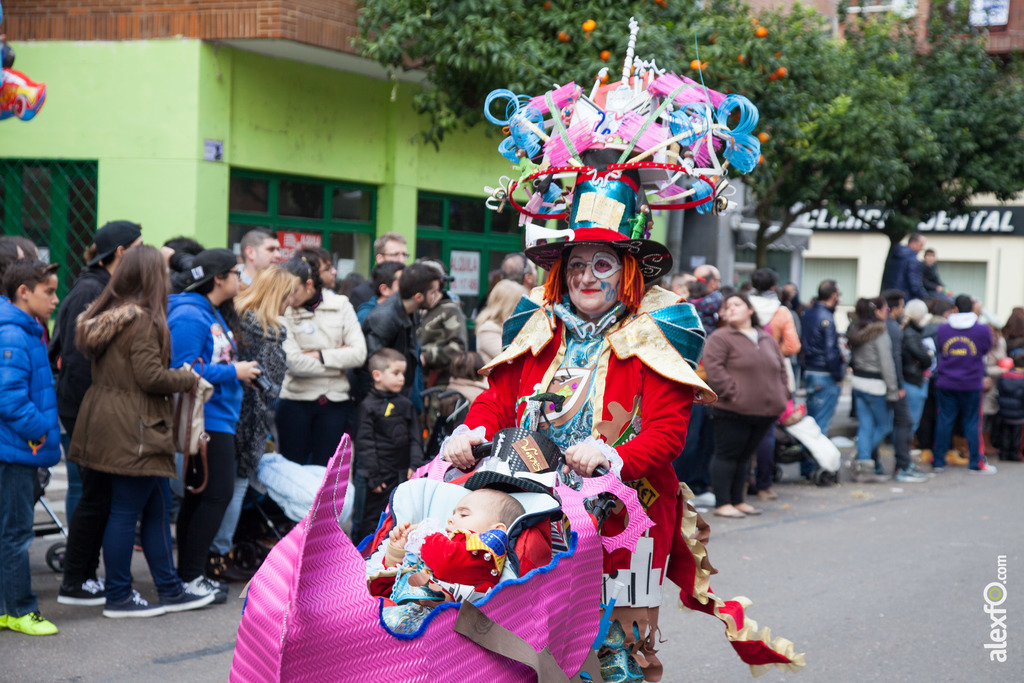 comparsa comparsa Los Riki's desfile de comparsas carnaval de Badajoz 3