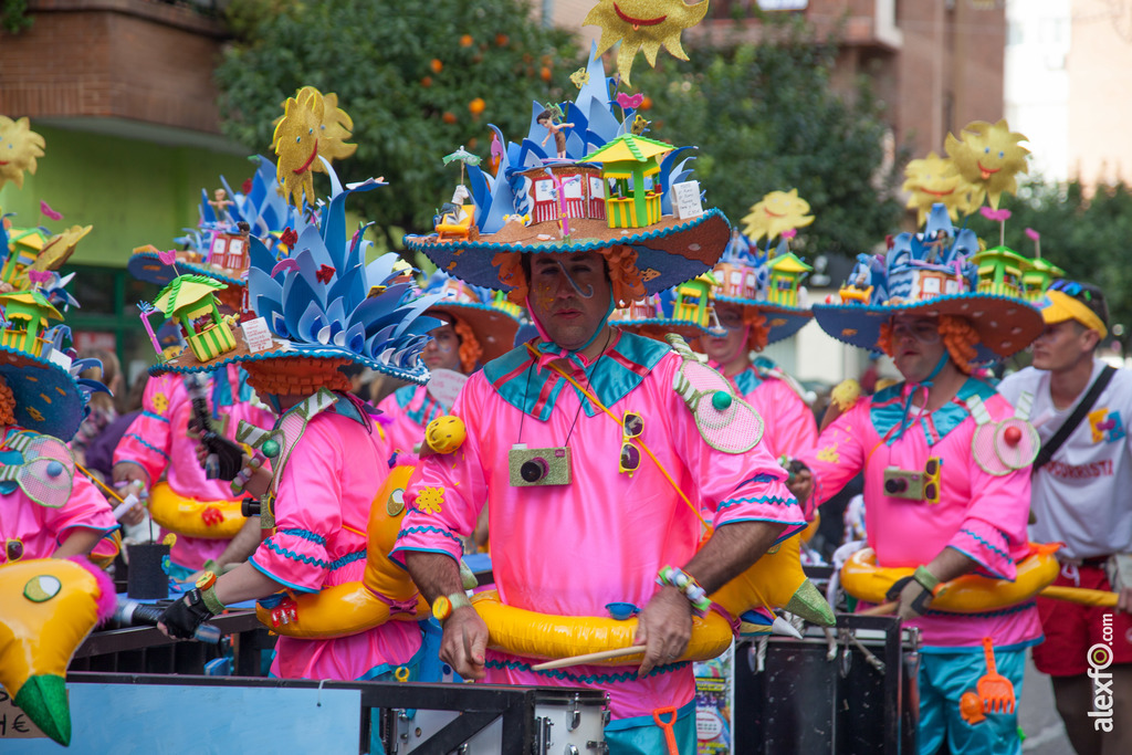 comparsa comparsa Los De siempre desfile de comparsas carnaval de Badajoz 12