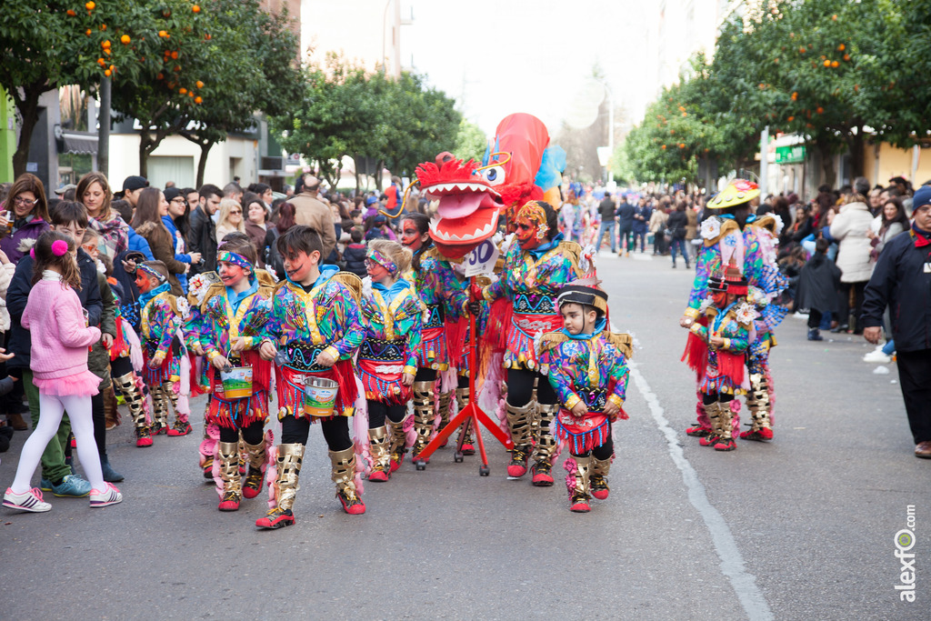 comparsa comparsa Los Soletes de Mulan vamos y como Chinos Trabajamos desfile de comparsas carnaval de Badajoz