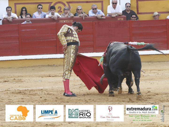 Morante de la Puebla -Toros Badajoz 2012 1b2bd_430c