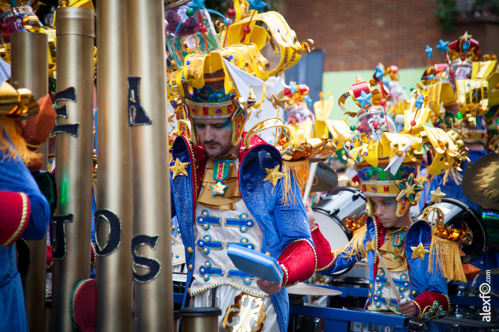 comparsa La Bullanguera desfile de comparsas carnaval de Badajoz 12