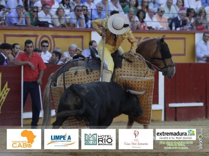 Antonio Ferrera - San Juan Badajoz 2012 1aed8_c38d