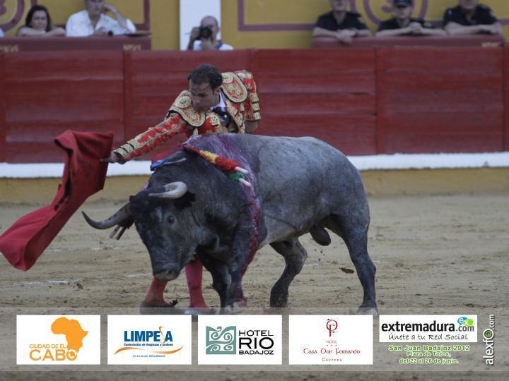 Antonio Ferrera - San Juan Badajoz 2012 1afbc_f47a